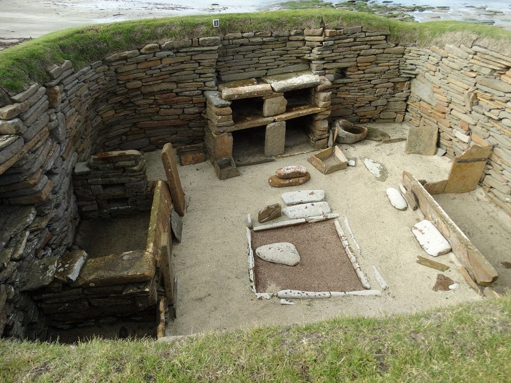 4000 jaar oud huis in het prehistorisch dorpje Skara Brae op Orkney